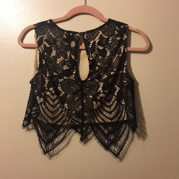 crop top - Picture 2 of 2